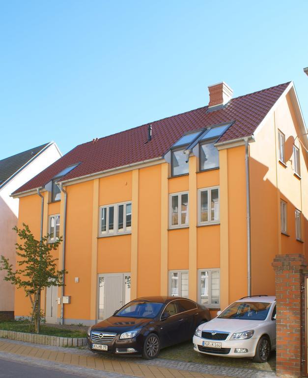 Apartment Yachthafen Waren Exterior photo