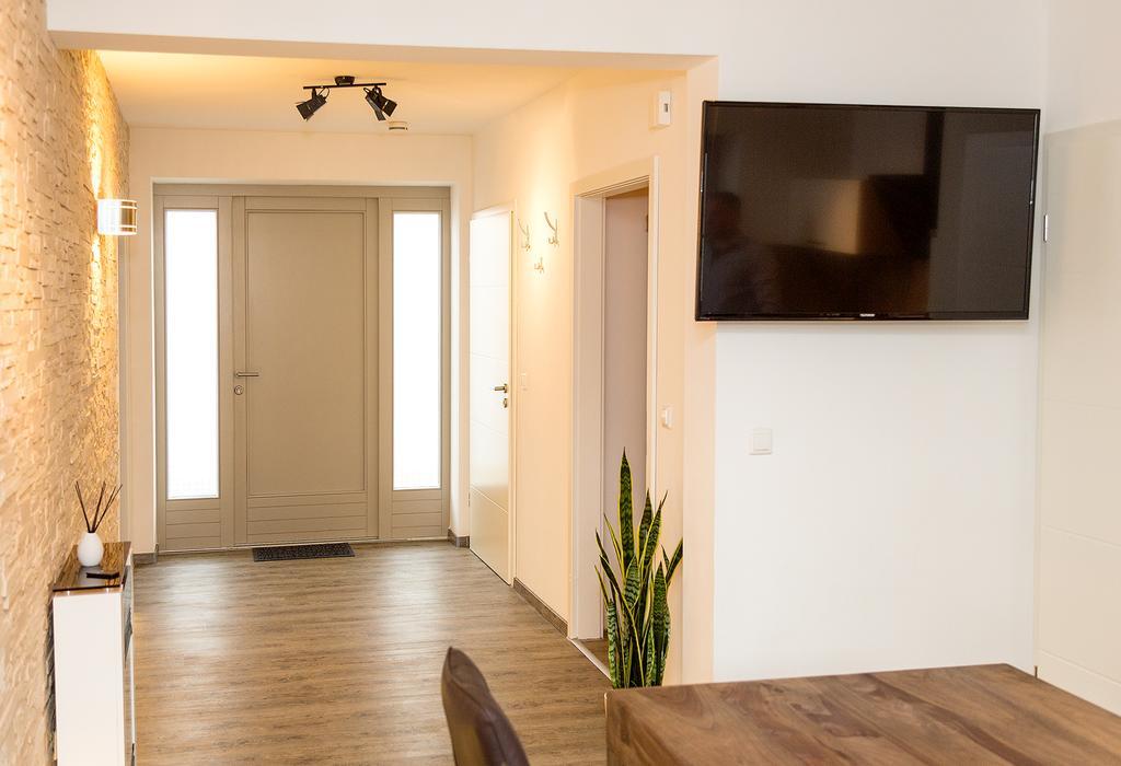 Apartment Yachthafen Waren Exterior photo